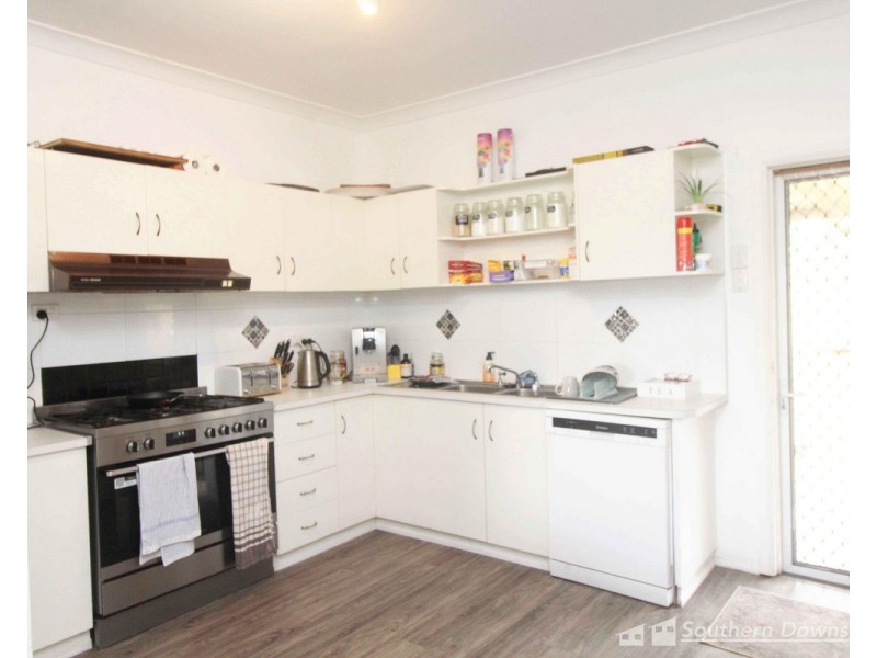 55 Sparksman Road, Mount Marshall QLD 4362