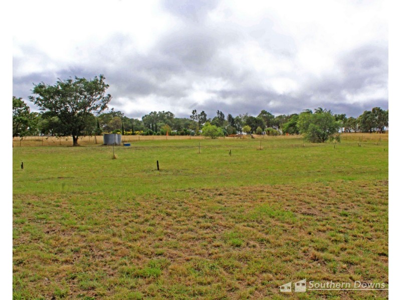 55 Sparksman Road, Mount Marshall QLD 4362