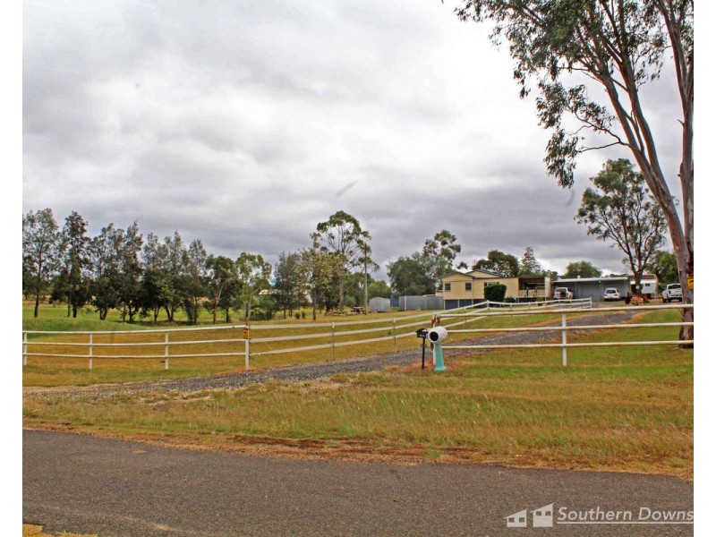 55 Sparksman Road, Mount Marshall QLD 4362