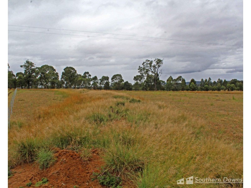 1 Duff Road, Wheatvale QLD 4370