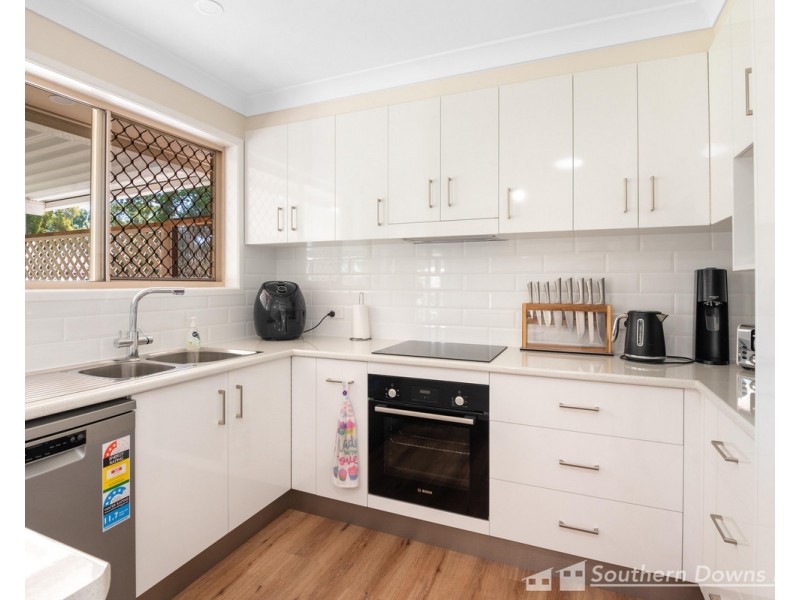 13 Golf Links Avenue, Warwick QLD 4370