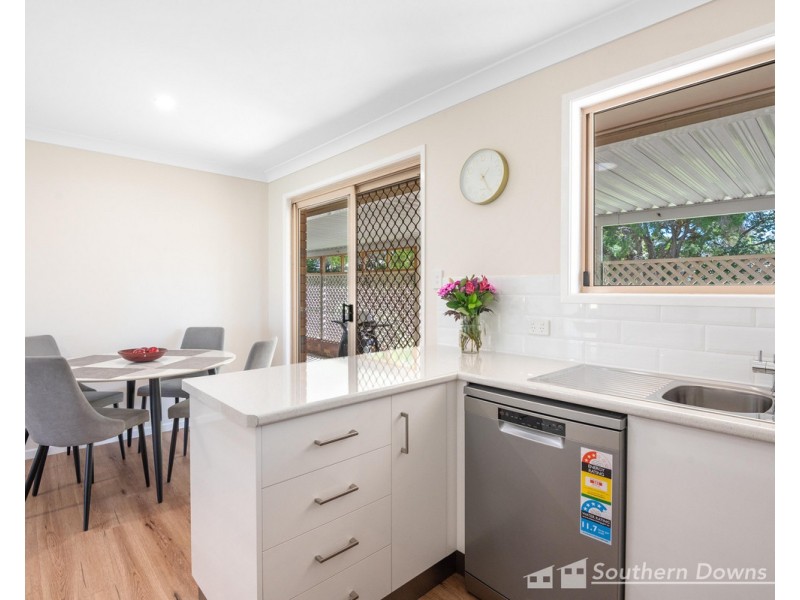 13 Golf Links Avenue, Warwick QLD 4370