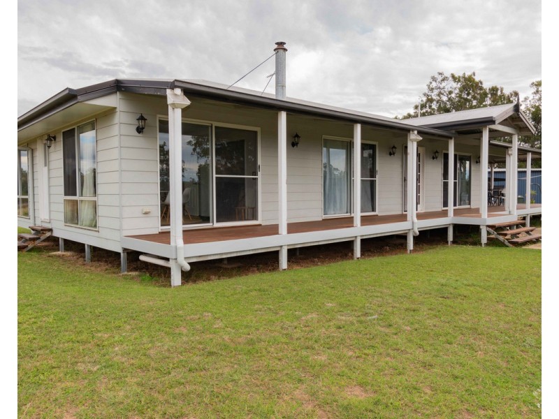 517 Blakes Road, Silverwood QLD 4370