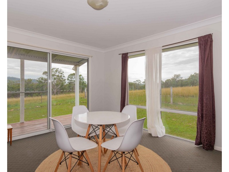 517 Blakes Road, Silverwood QLD 4370