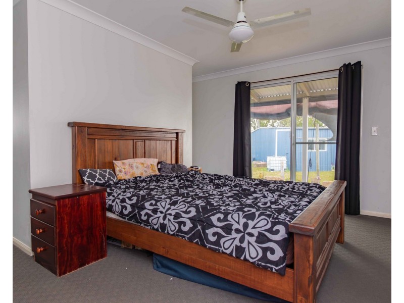 517 Blakes Road, Silverwood QLD 4370