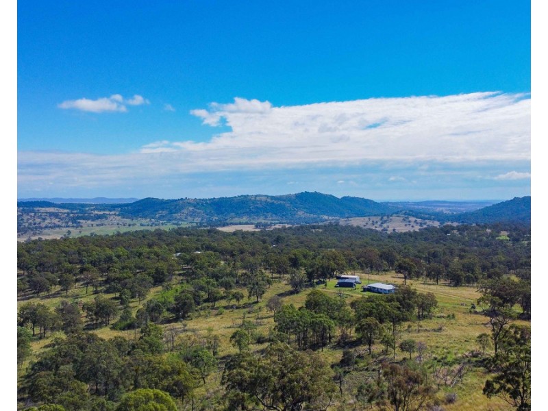 517 Blakes Road, Silverwood QLD 4370
