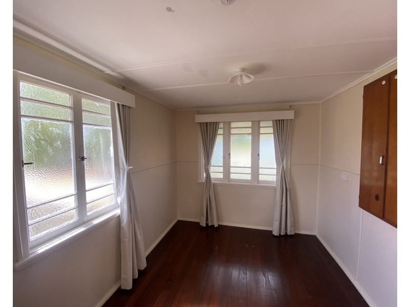 36 Albion Street, Warwick QLD 4370
