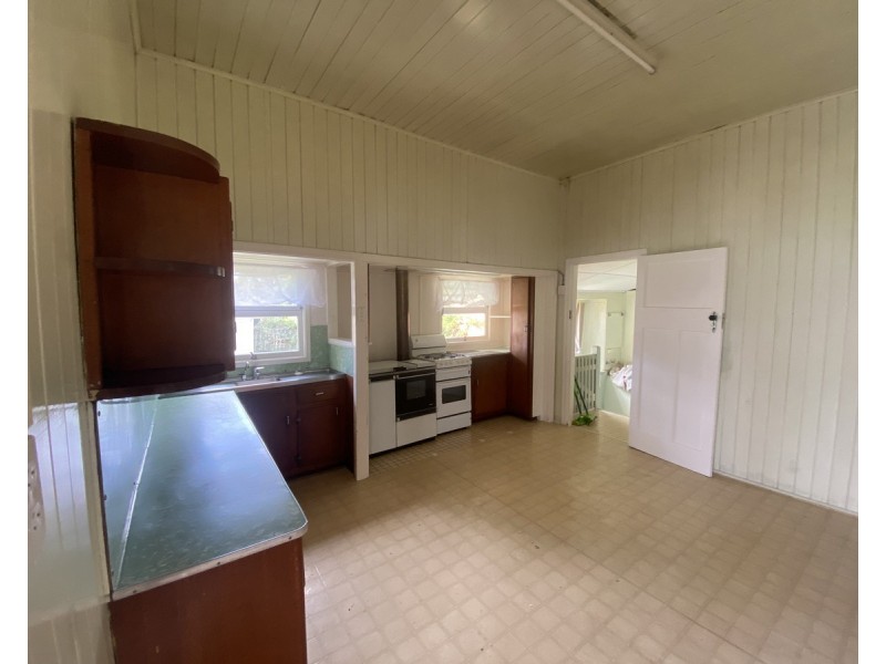 36 Albion Street, Warwick QLD 4370