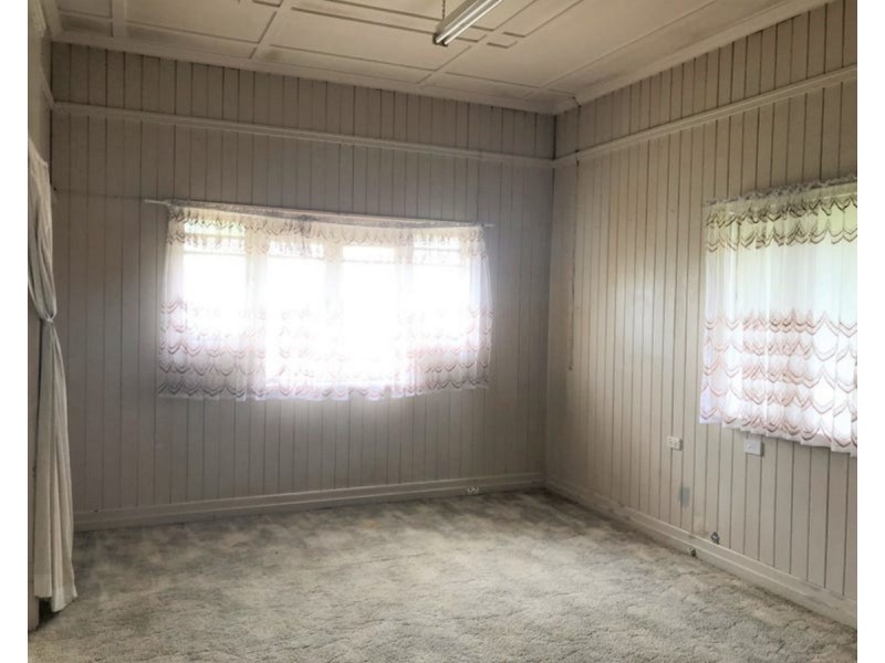 53 Albion Street, Warwick QLD 4370