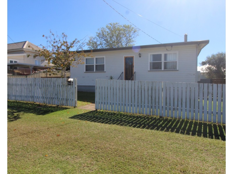2A Percy Street, Warwick QLD 4370