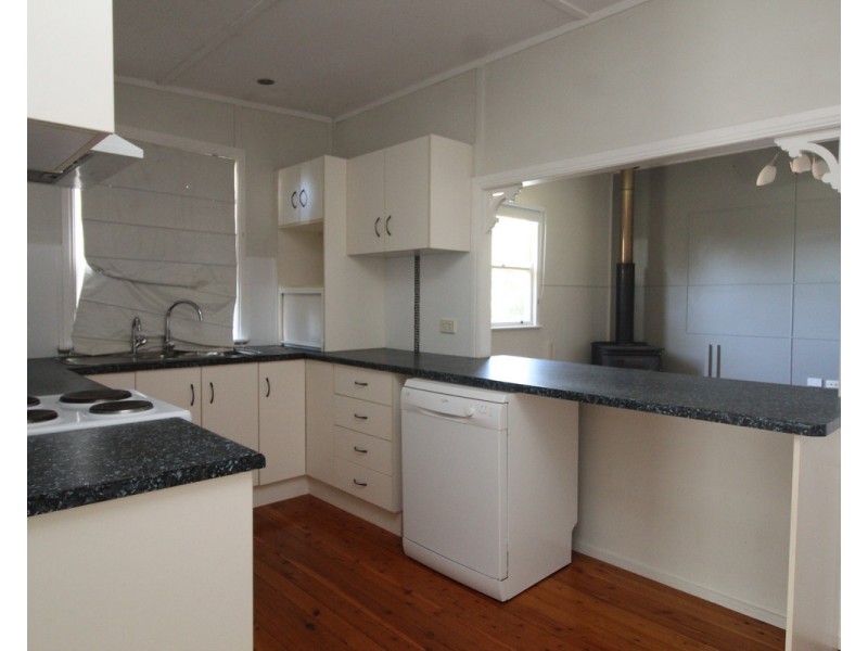 2A Percy Street, Warwick QLD 4370
