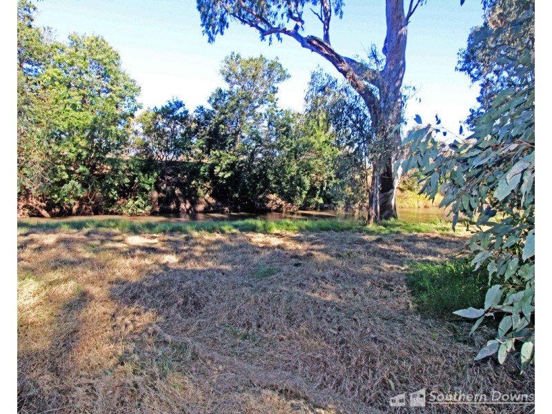 2 Victoria Street, Warwick QLD 4370