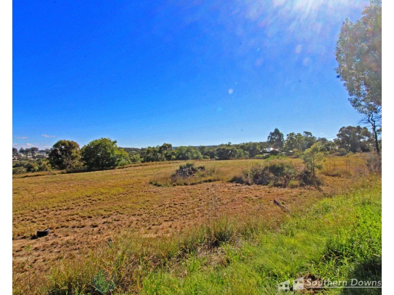 52 Murphy Street, Warwick QLD 4370