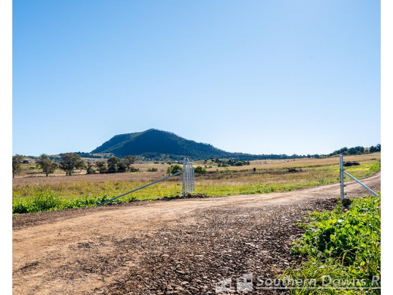 229 Swanfels Road, Yangan QLD 4371