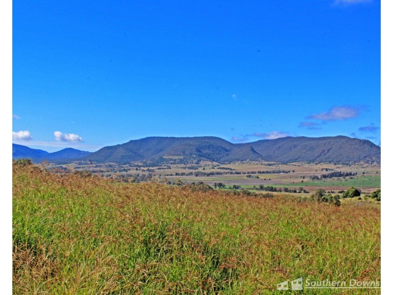 229 Swanfels Road, Yangan QLD 4371