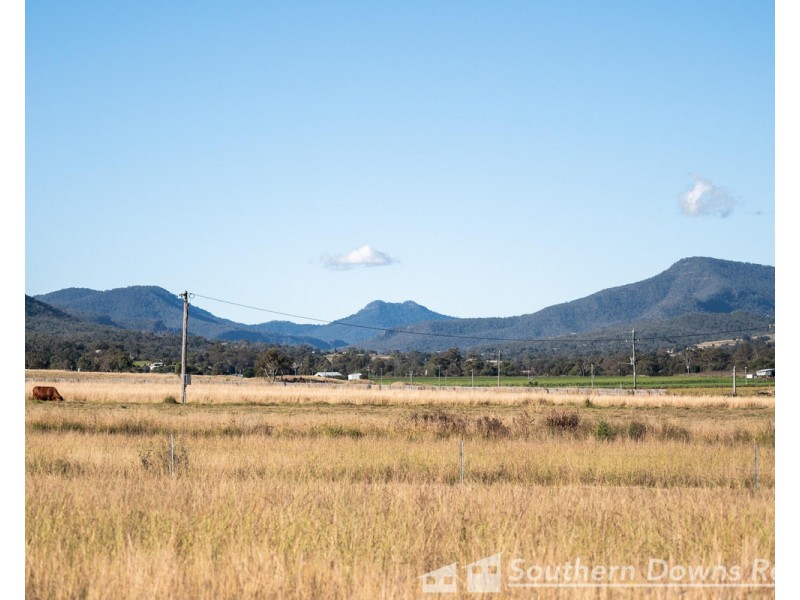 229 Swanfels Road, Yangan QLD 4371