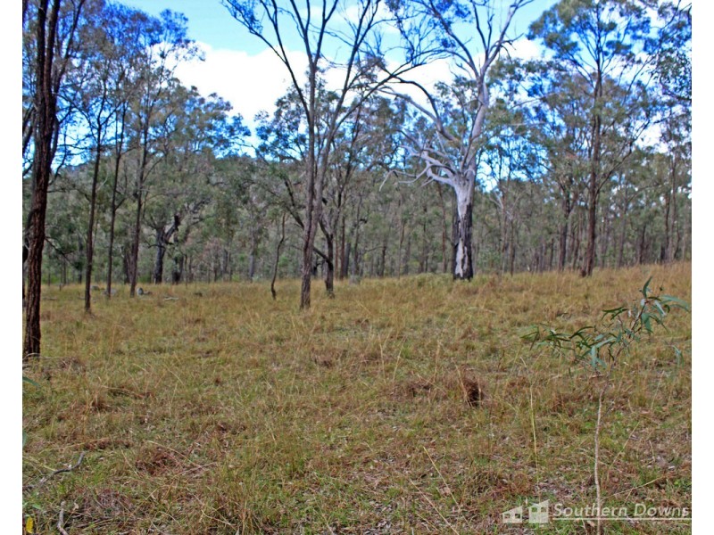 1663 Blakes Road, Silverwood QLD 4370