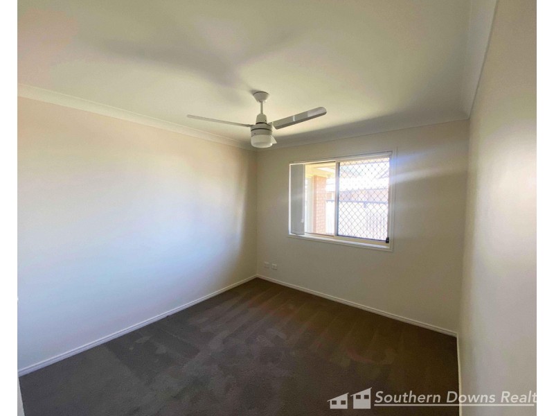 9 Pristine Crt, Warwick QLD 4370