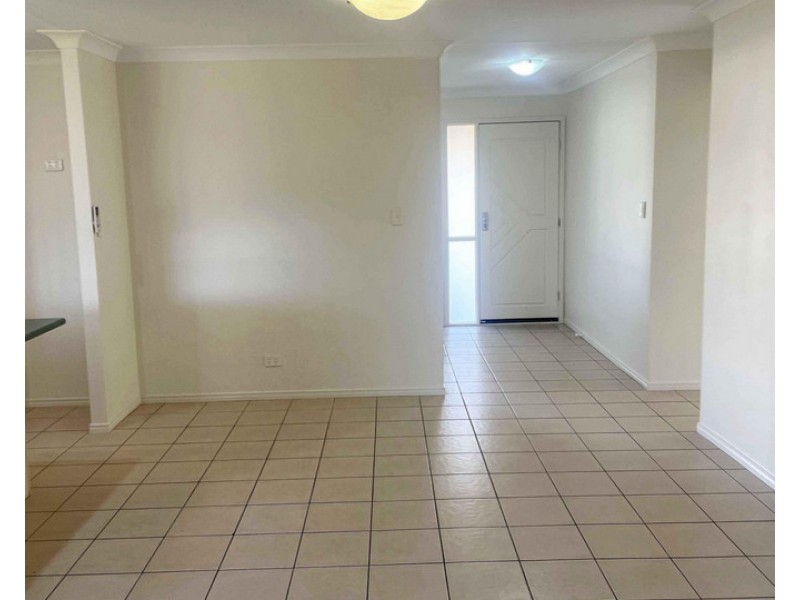 9 Pristine Crt, Warwick QLD 4370