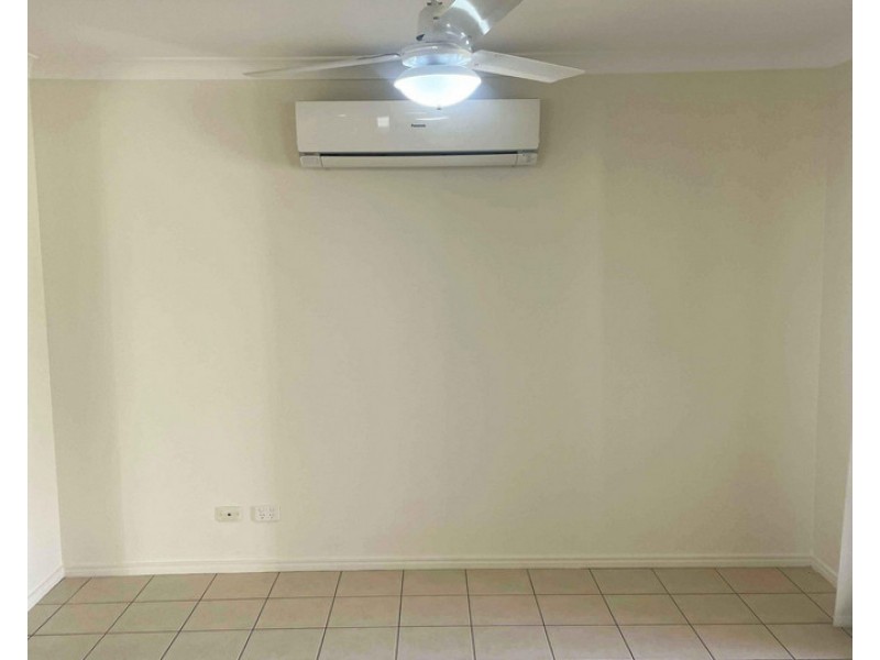 9 Pristine Crt, Warwick QLD 4370