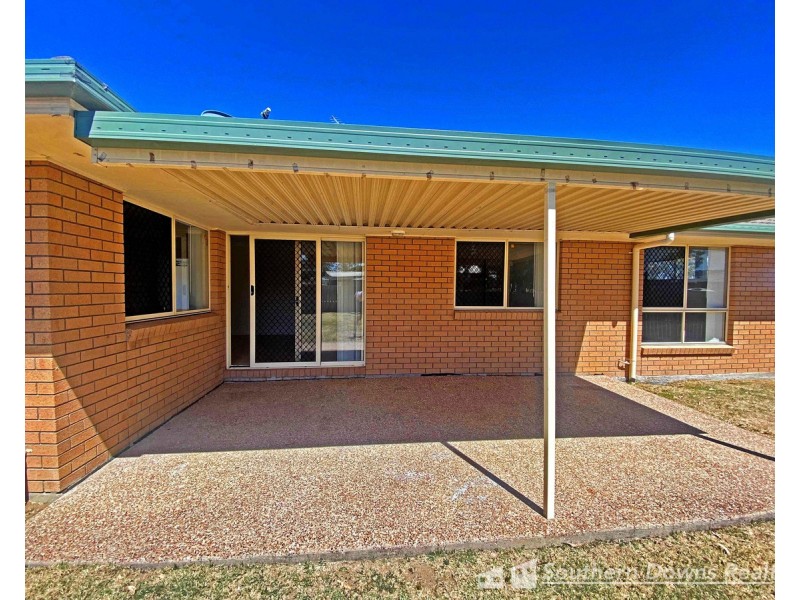 9 Pristine Crt, Warwick QLD 4370