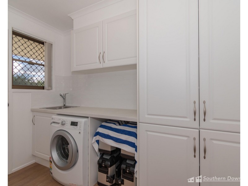 20 Raff Street, Allora QLD 4362