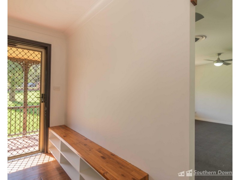 9 Vanneck Street, Yangan QLD 4371