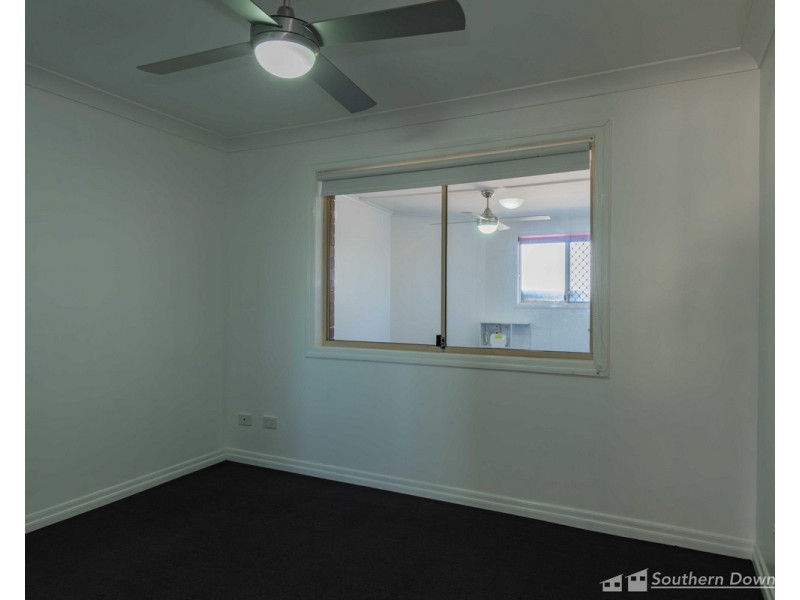 9 Vanneck Street, Yangan QLD 4371