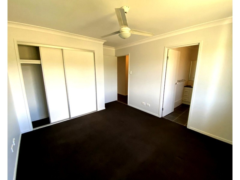 2/15 Junabee Road, Warwick QLD 4370