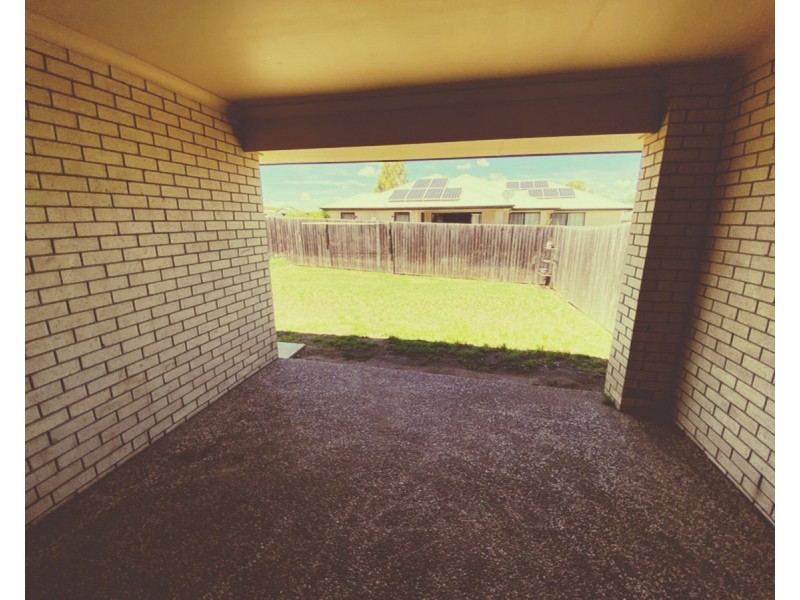 2/15 Junabee Road, Warwick QLD 4370