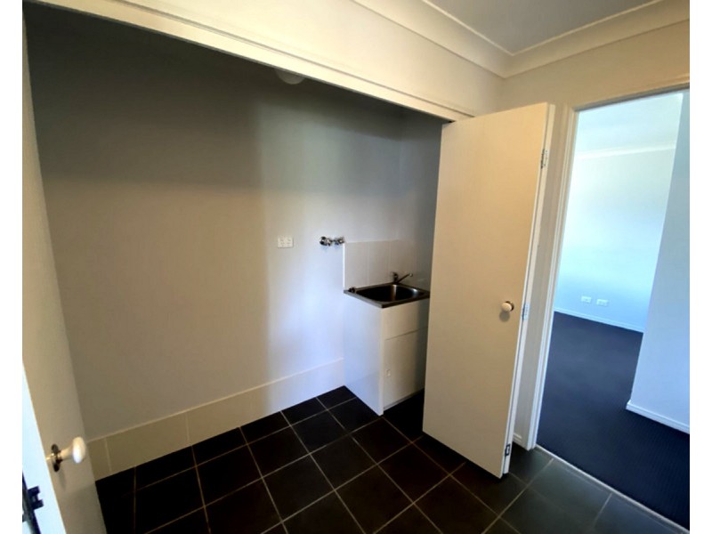 2/15 Junabee Road, Warwick QLD 4370