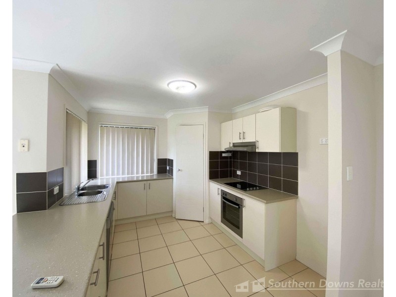 35 Horsman Road, Warwick QLD 4370