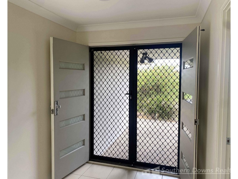 35 Horsman Road, Warwick QLD 4370