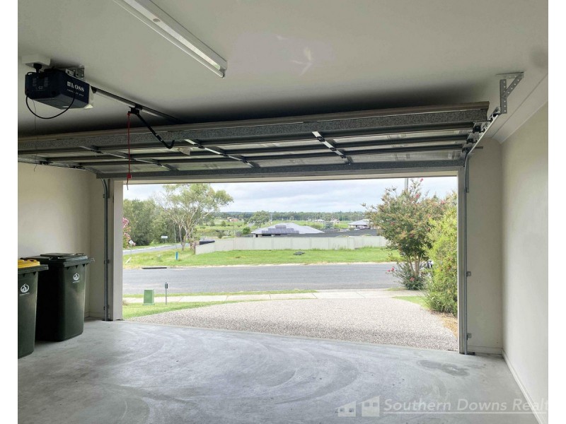 35 Horsman Road, Warwick QLD 4370