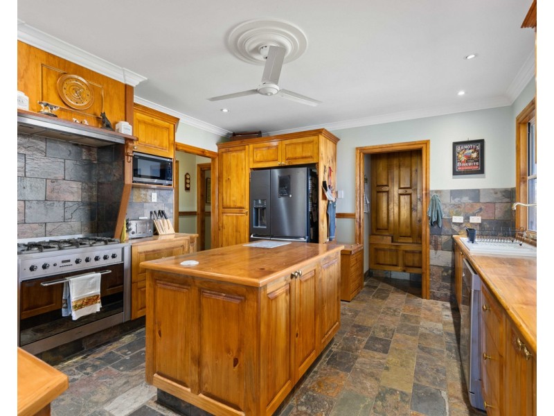 249 Coopers Gully Road, Yangan QLD 4371