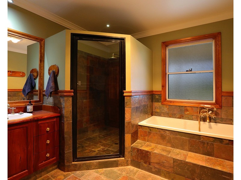 249 Coopers Gully Road, Yangan QLD 4371