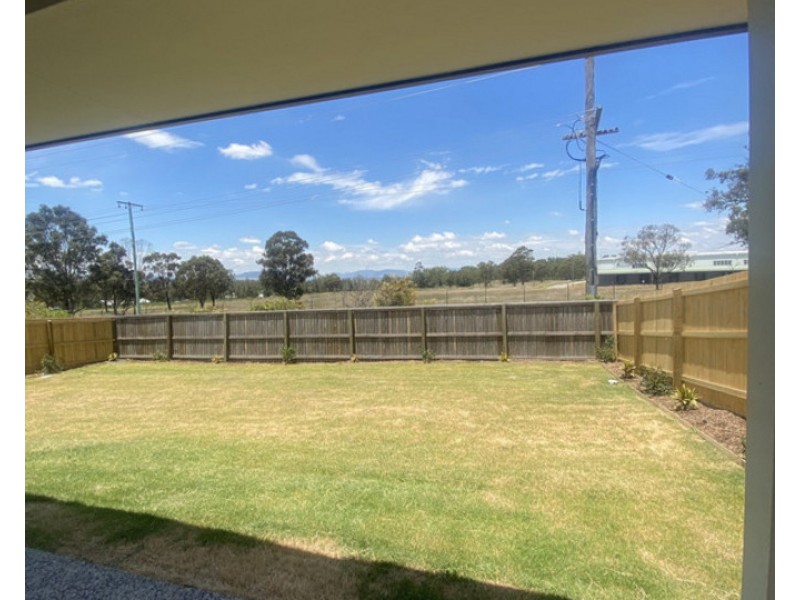 1/4 Meridian Drive, Warwick QLD 4370
