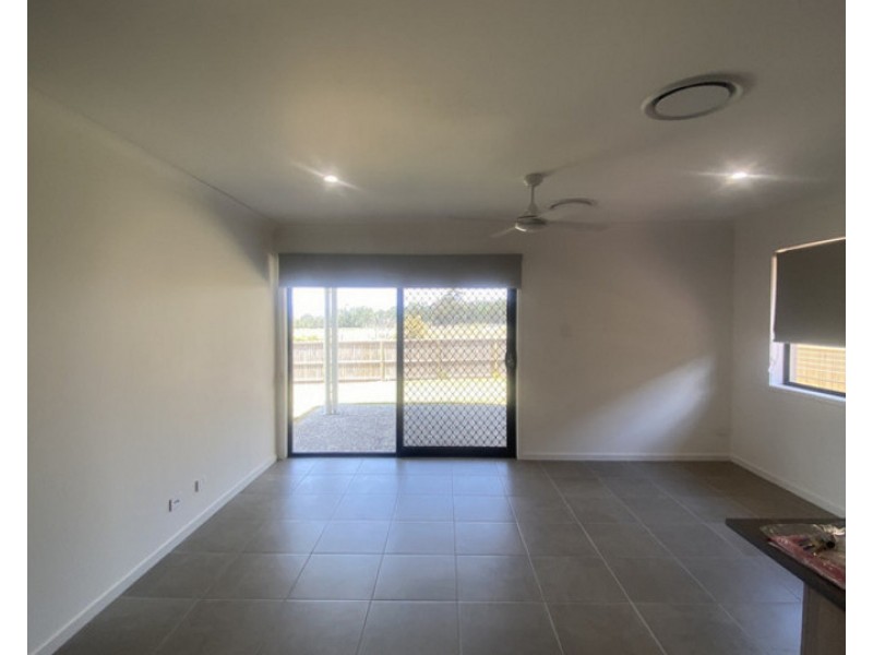 1/4 Meridian Drive, Warwick QLD 4370