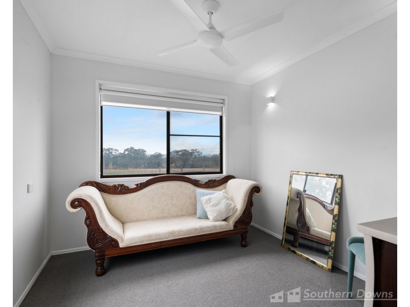 195 Kirklands Road, Deuchar QLD 4362