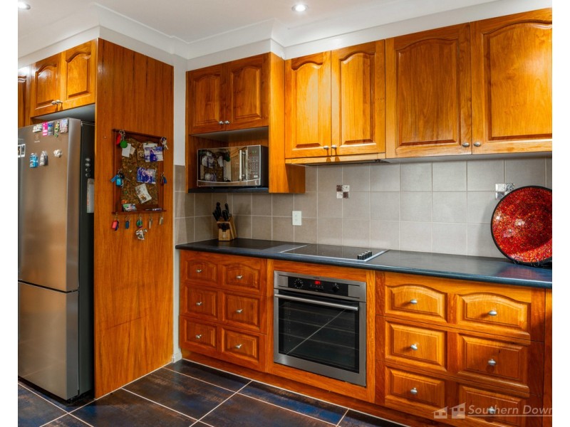14 Charlie Doy Place, Rosehill QLD 4370