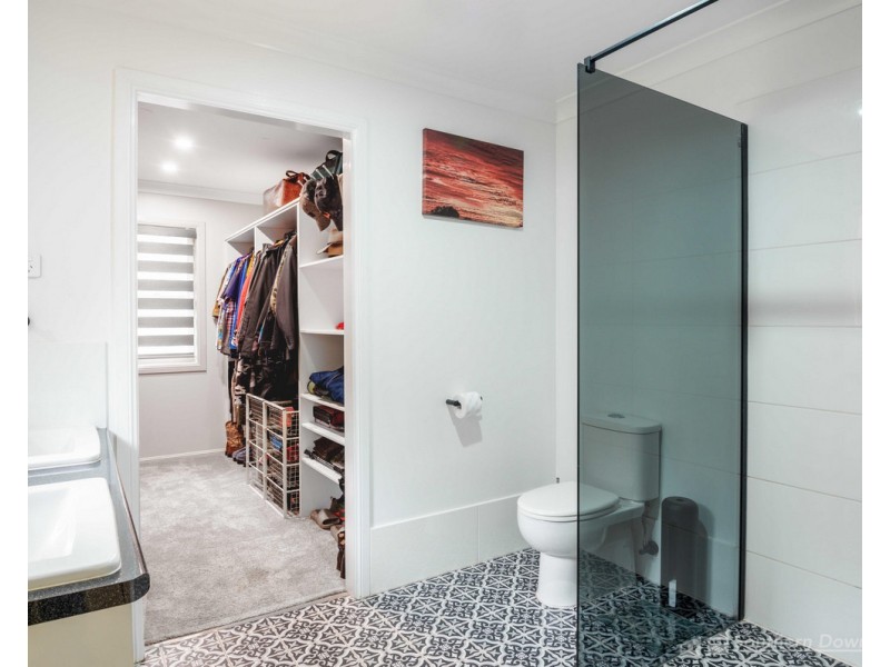 14 Charlie Doy Place, Rosehill QLD 4370