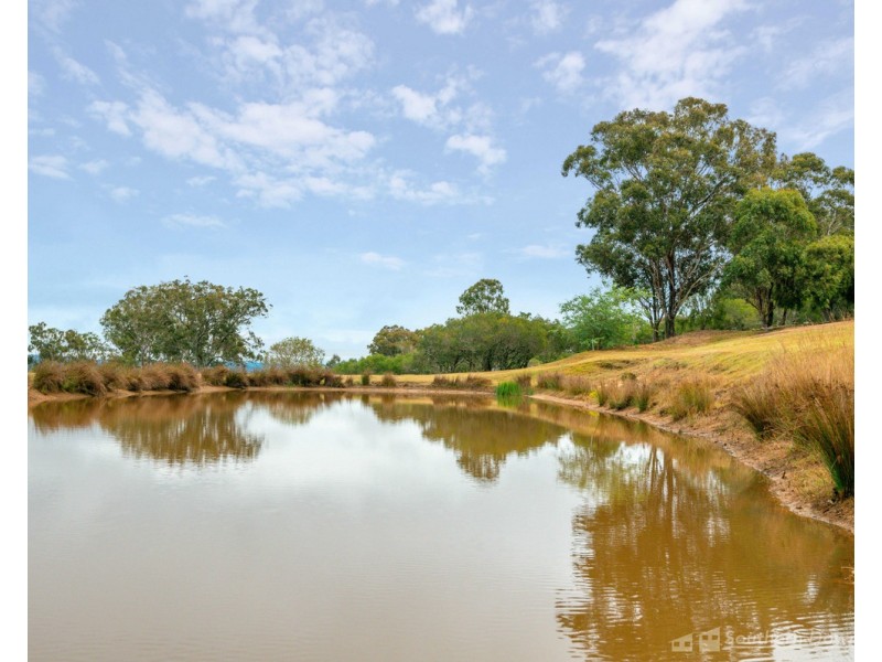 14 Charlie Doy Place, Rosehill QLD 4370