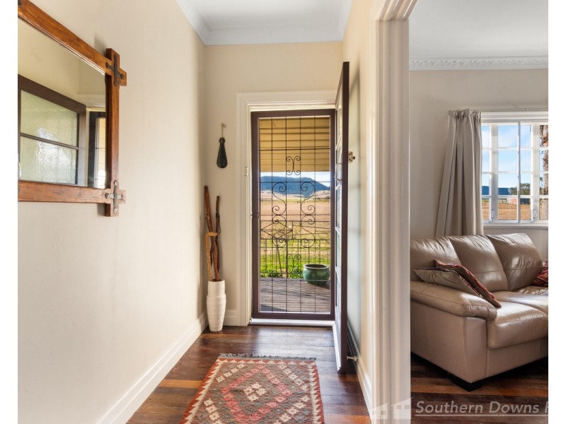 98 L Mauchs Road, Yangan QLD 4371