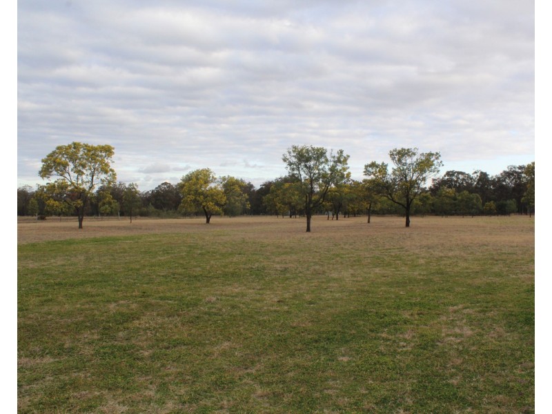 98 L Mauchs Road, Yangan QLD 4371