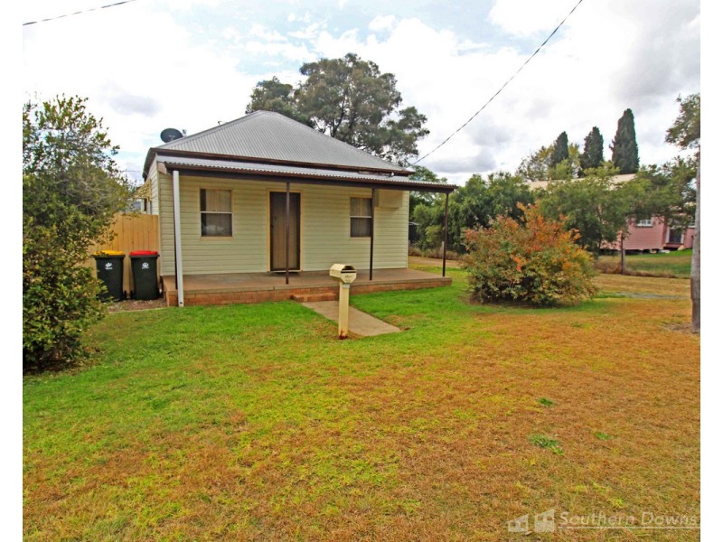 109 Pratten Street, Warwick QLD 4370