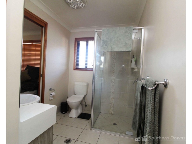 1/27A Myall Avenue, Warwick QLD 4370