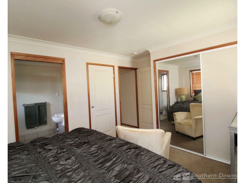 1/27A Myall Avenue, Warwick QLD 4370