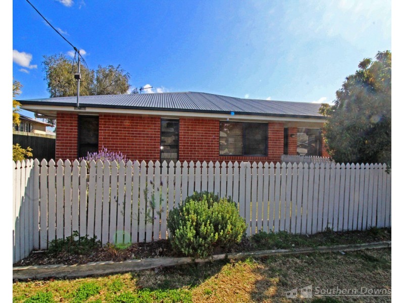 1/27A Myall Avenue, Warwick QLD 4370