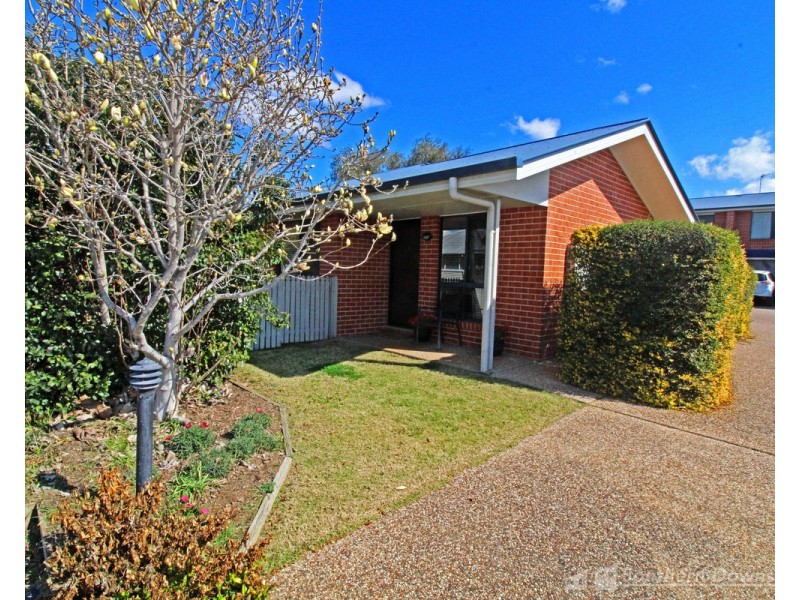 1/27A Myall Avenue, Warwick QLD 4370