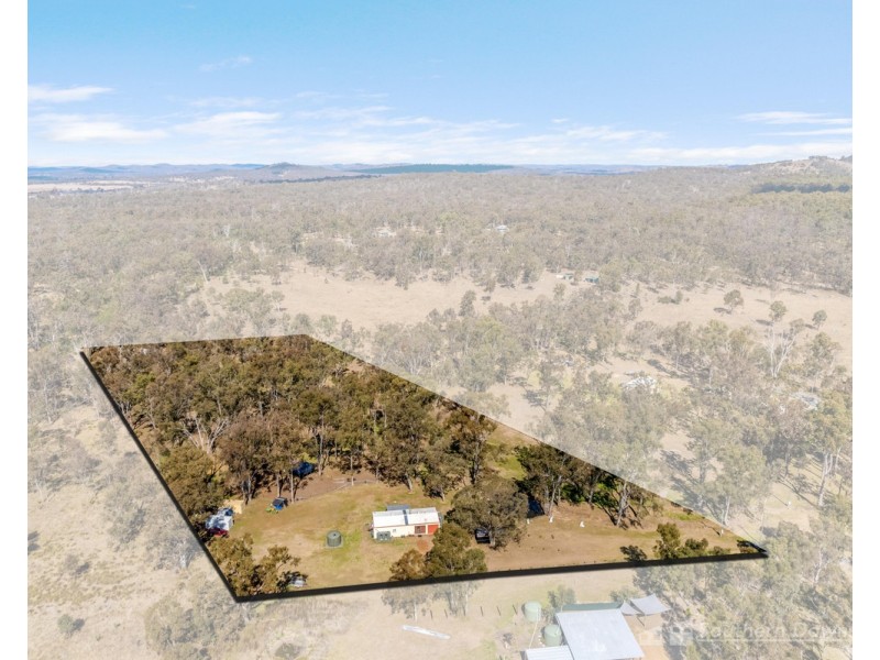 1 Ahern Lane, Pratten QLD 4370
